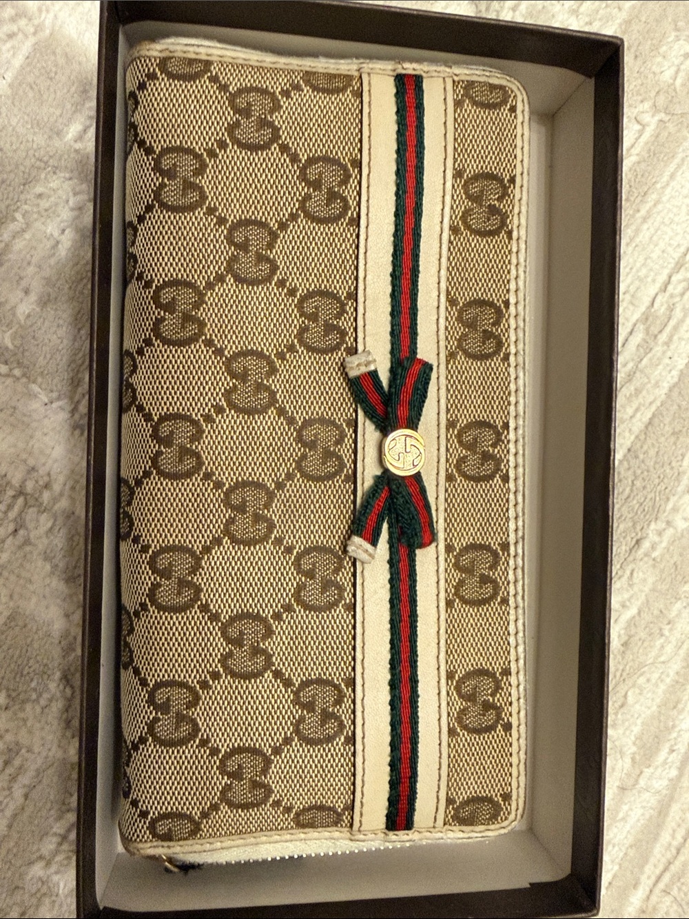 Beige Canvas Zip Card Wallet with Green-Red Stripe Accent